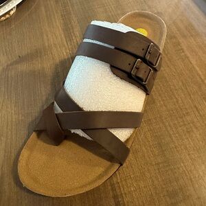 Maui Island women’s brown leather sandals